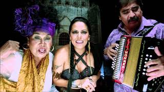 Lila Downs  Zapata se queda letra [upl. by Arata]