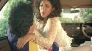 Main Aurat Tu Aadmi Full Song  Honeymoon  Rishi Kapoor Varsha Usgaonkar [upl. by Burnight]