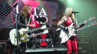 Lita Ford amp Lzzy Hale quotClose My Eyes Foreverquot Live  Webster Hall [upl. by Gonyea779]