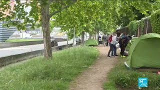 Les conditions de vie difficiles des migrants et réfugiés à Paris [upl. by Abbotsun]