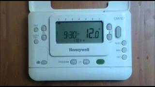 Honeywell CM707 Digital Programmable Room Thermostat user demonstration from AdvantageSW [upl. by Anoval49]