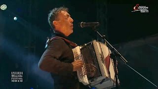 Hubert von Goisern Brenna tuats guat  Spielberg Musikfestival 2016 [upl. by Pancho865]