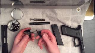 Démontage complet Glock  Glock full strip  Glock 17 [upl. by Enitsrik37]