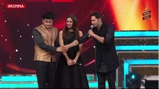 Alia Bhatt amp Varun Dhawan dance to Tamma Tamma with Baba Sanket Bhosale  RSMMA  Radio Mirchi [upl. by Lovering]