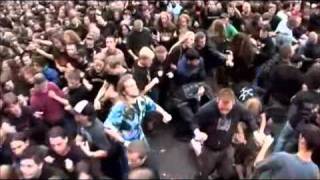 Corpsegrinder VS Corey Taylor Headbang contest [upl. by Nedah]