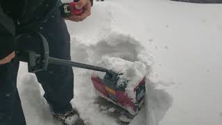 Toro 60v Battery Power Shovel Tackles 1 Foot of Snow [upl. by Kristien800]