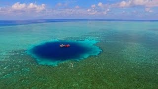 Hallan el agujero azul más profundo del mundo en el mar de China Meridional [upl. by Onilatac584]