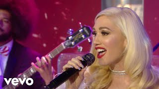 Gwen Stefani  Santa Baby Live On The Today Show2017 [upl. by Leblanc433]