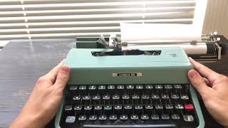 1965 Olivetti Lettera 32 Typewriter Ultraportable Aqua Blue Teal [upl. by Nairod764]