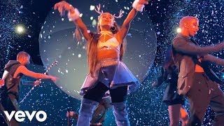 Ariana Grande  Santa Tell Me Live at The Sweetener World Tour [upl. by Aisatsanna]