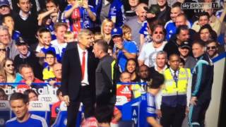 Arsene wenger pushes Jose mourinho [upl. by Cozmo]