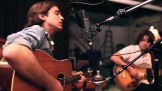 Andrew Combs  quotShes Only Lonelyquot Live  Grooveshark Presents Nashville Sessions [upl. by Drud]