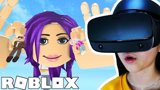 Kate enters a Roblox VR World 🥽 [upl. by Ladnor]