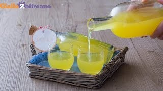 LIMONCELLO FATTO IN CASA  Ricetta in 1 minuto [upl. by Alyam]