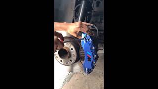 BMW INSTALLATION MPERFOMANCE BRAKE CALIPER COVER [upl. by Kellen]